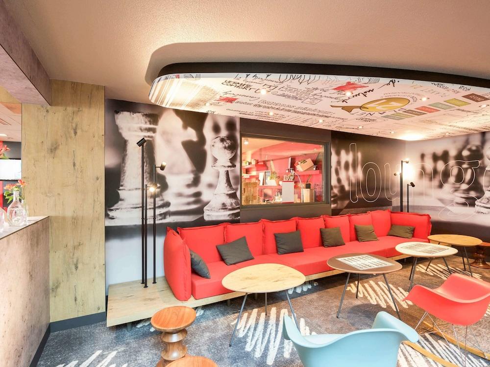 ホテル Ibis Pau レスカー エクステリア 写真