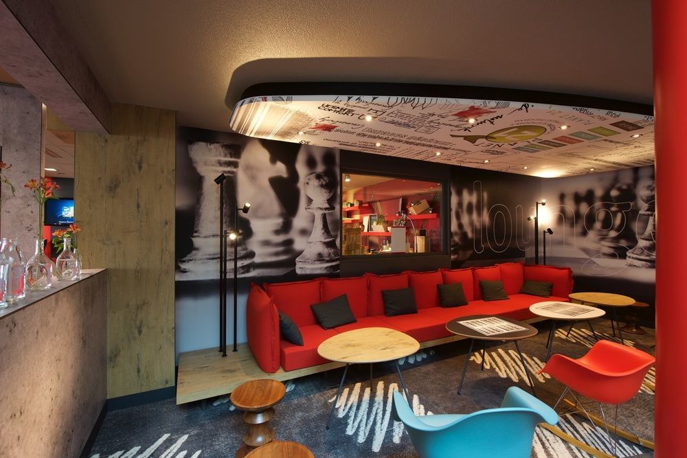 ホテル Ibis Pau レスカー エクステリア 写真