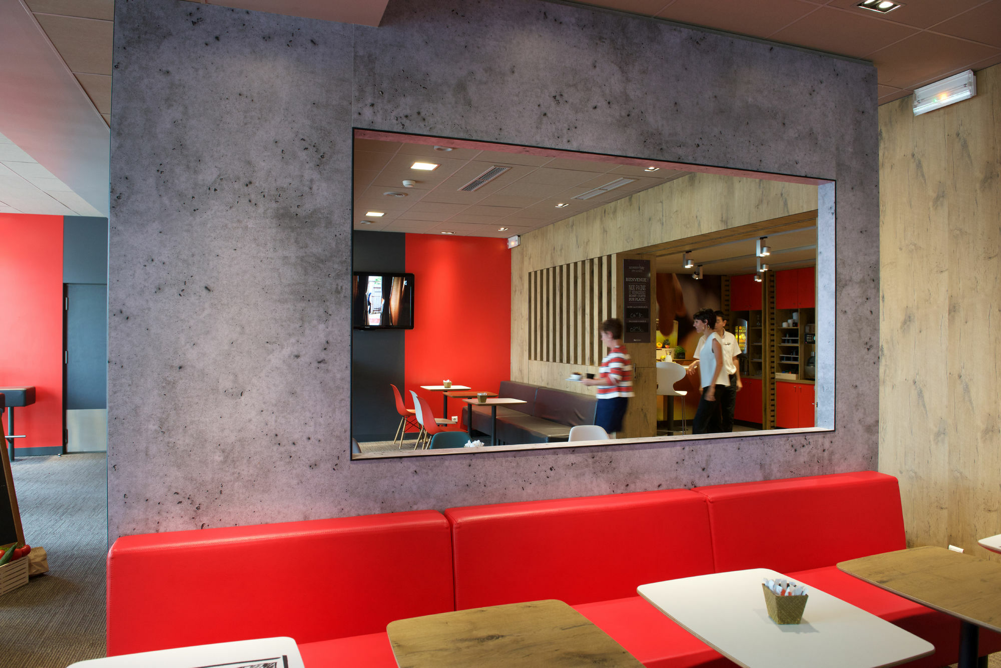 ホテル Ibis Pau レスカー エクステリア 写真
